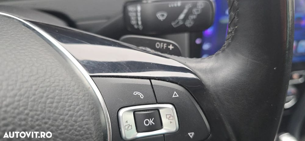 Volkswagen Golf 1.4 TSI ACT BlueMotion Technology DSG Highline - 29