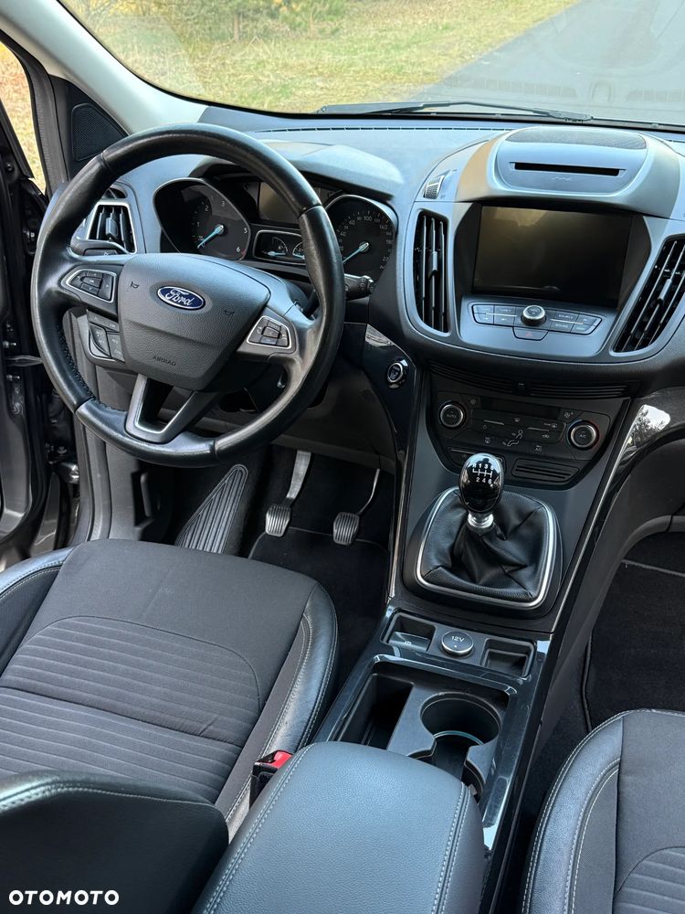 Ford Kuga 1.5 TDCi 2x4 Cool & Connect - 18