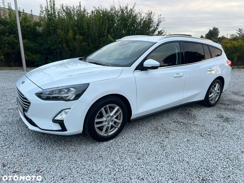 Ford Focus Turnier 2.0 EcoBlue Start-Stopp-System TITANIUM - 4
