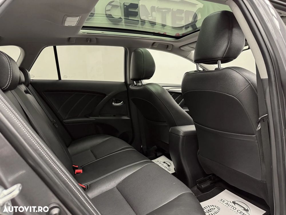 Toyota Avensis 2.0 D-4D Executive - 8
