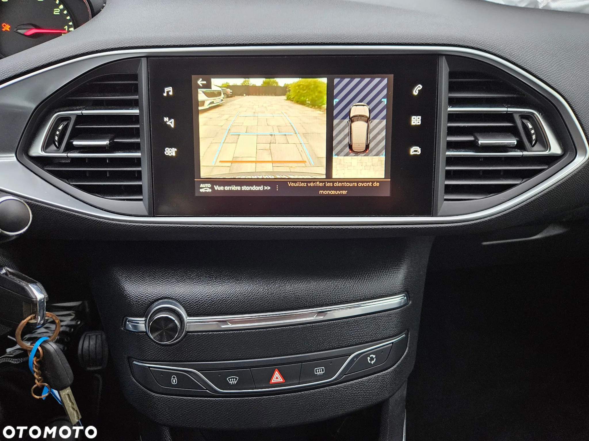 Peugeot 308 1.2 PureTech Allure S&S - 21