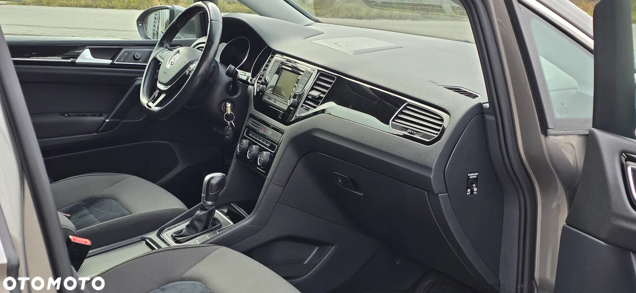Volkswagen Golf VII 1.4 TSI BMT Highline DSG - 27