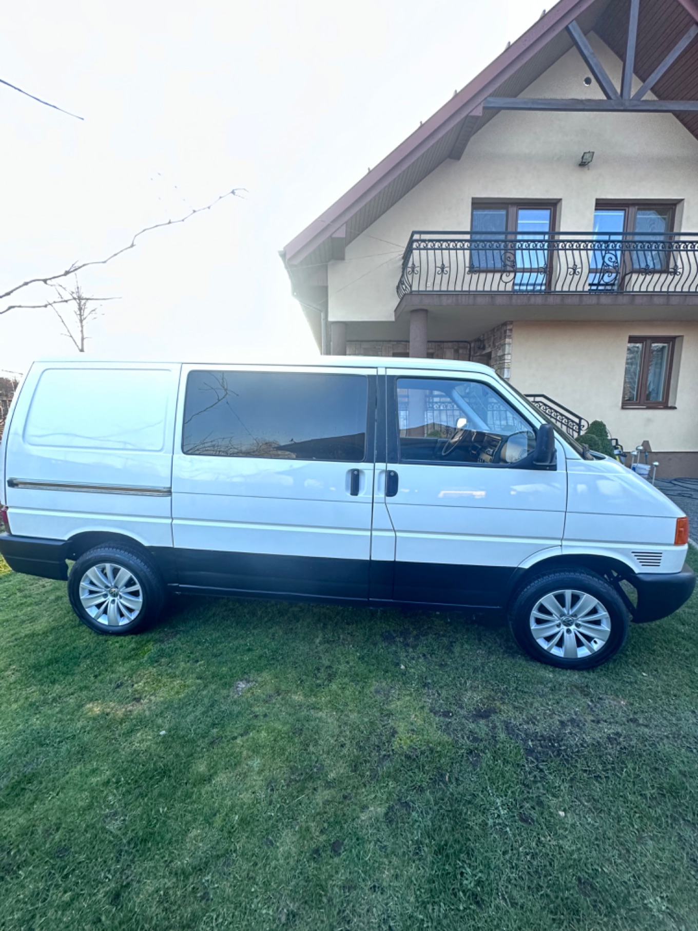 Volkswagen Transporter - 4