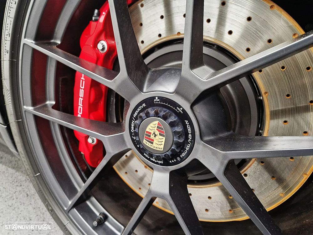 Porsche 911 (992) Carrera GTS - 10