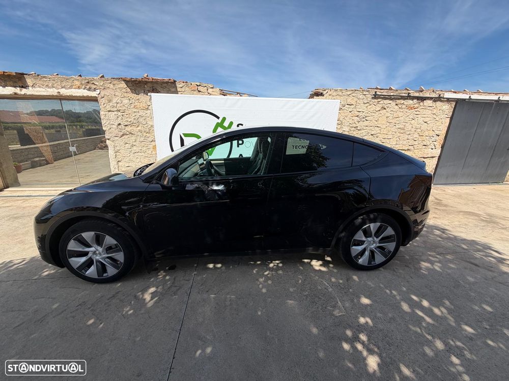 Tesla Model Y Long Range Dual Motor AWD - 10