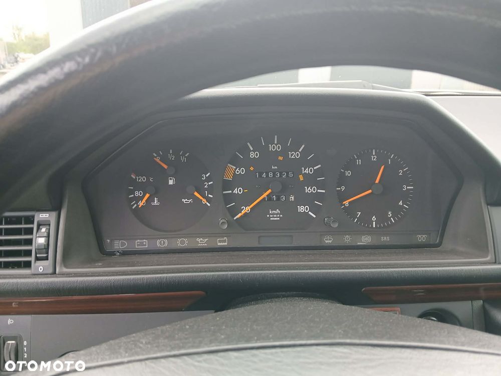 Mercedes-Benz W124 (1984-1993) - 14