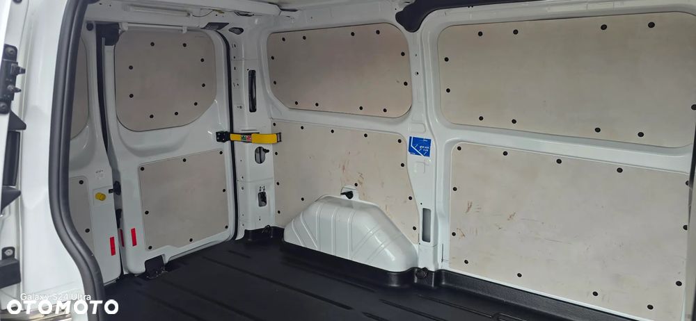 Ford Transit Custom - 12
