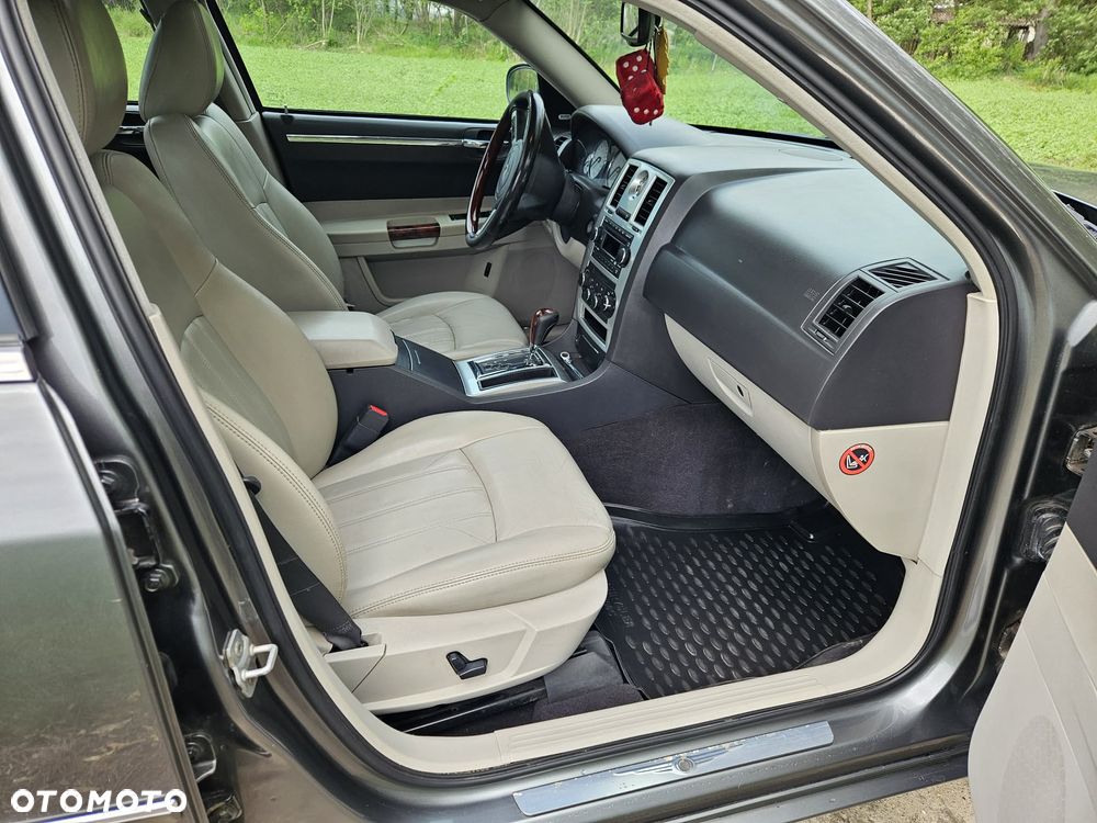 Chrysler 300C - 20