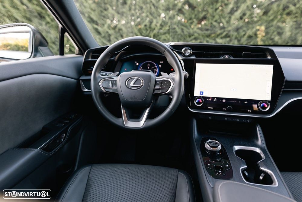 Lexus RZ 300e Premium - 6