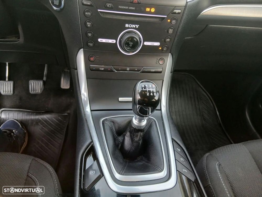 Ford S-Max 2.0 TDCi Trend - 17