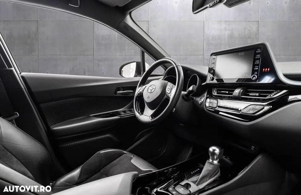 Toyota C-HR - 14