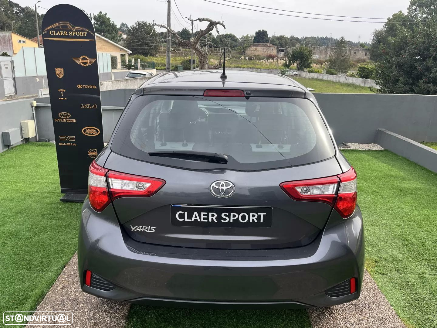 Toyota Yaris 1.0 VVT-i Exclusive - 14