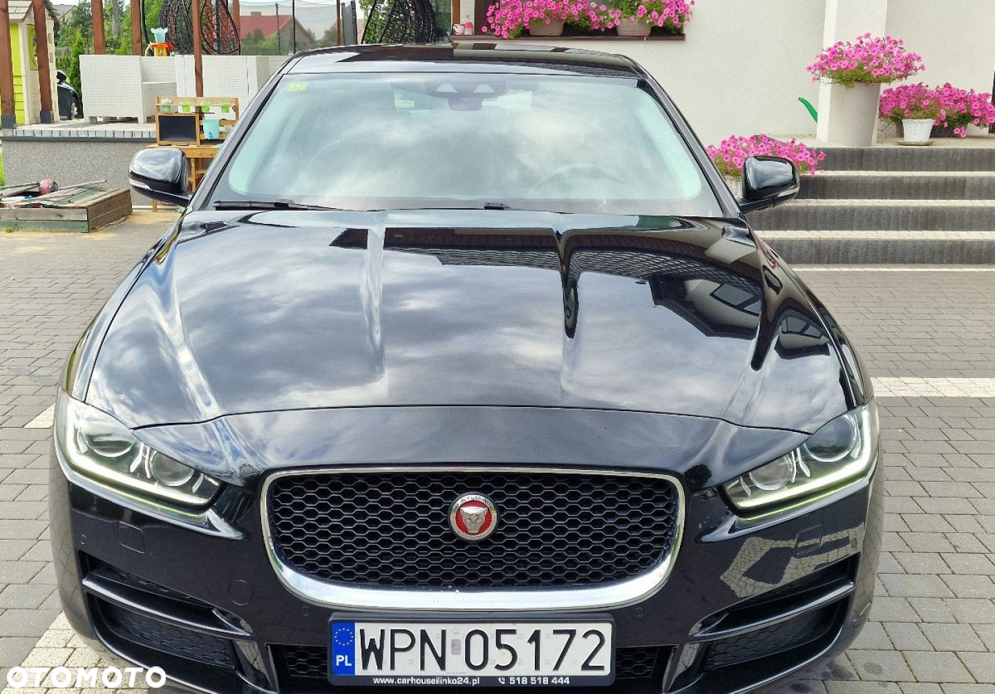 Jaguar XE - 2