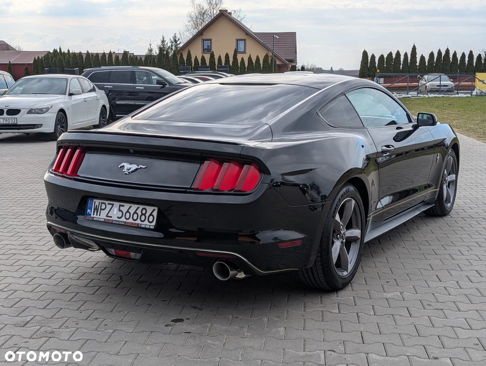 Ford Mustang - 16