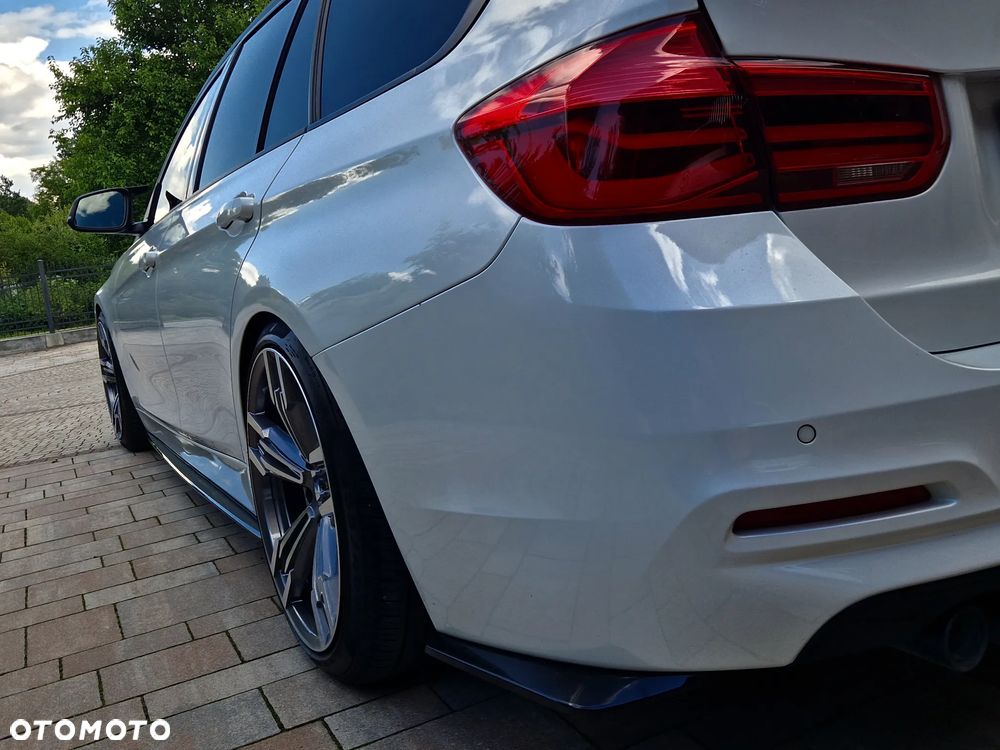 BMW Seria 3 320d Sport Line Shadow sport - 25