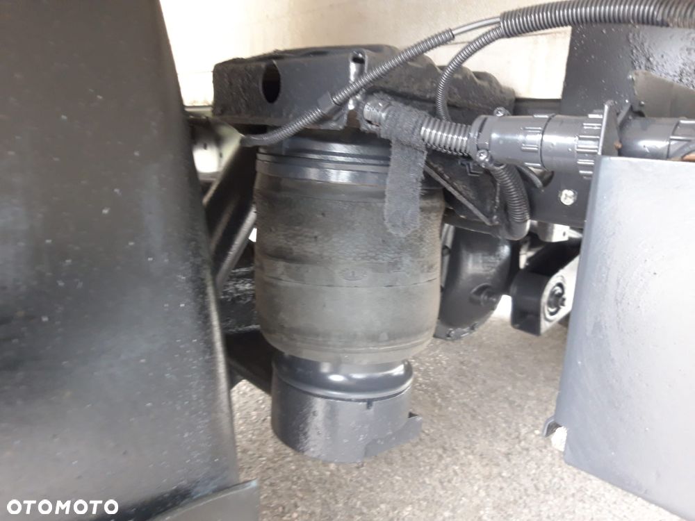 Iveco daily Super Stan tylko 270 tyś km - 12