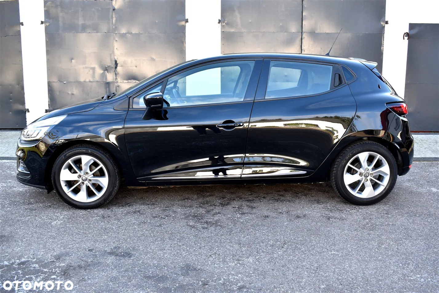 Renault Clio 1.2 16V Limited EU6 - 6