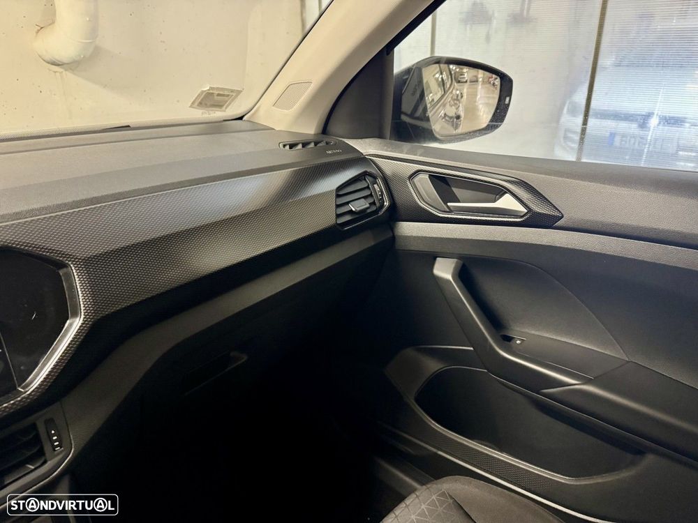 VW T-Cross 1.0 TSI Life - 24