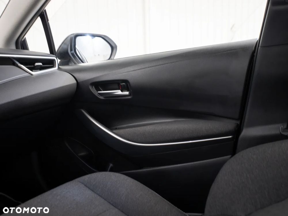 Toyota Corolla - 23
