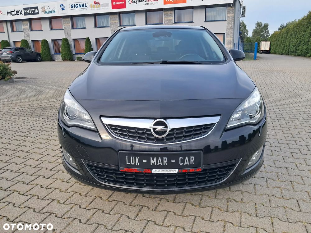 Opel Astra 1.4 Turbo Innovation - 11