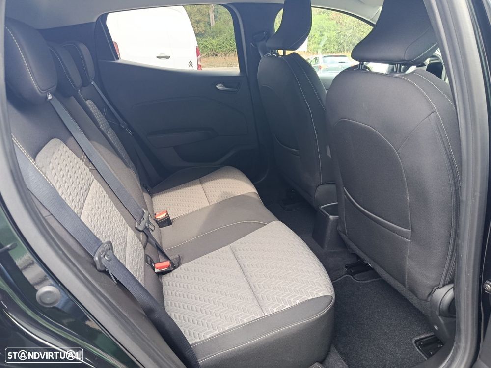 Renault Clio 1.0 TCe Evolution Bi-Fuel - 36