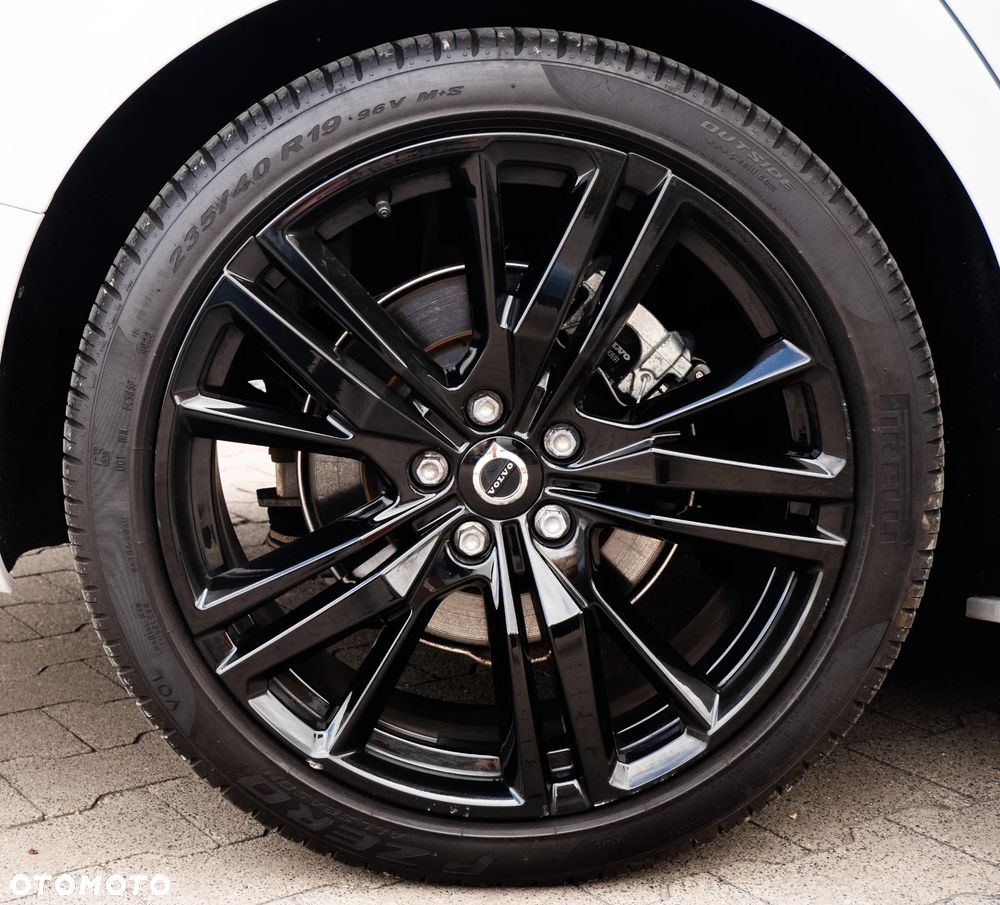 Volvo S60 B5 B AWD R-Design - 17