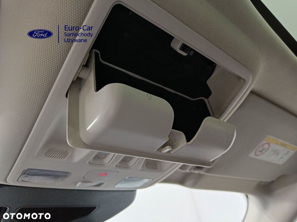 Ford Kuga - 31
