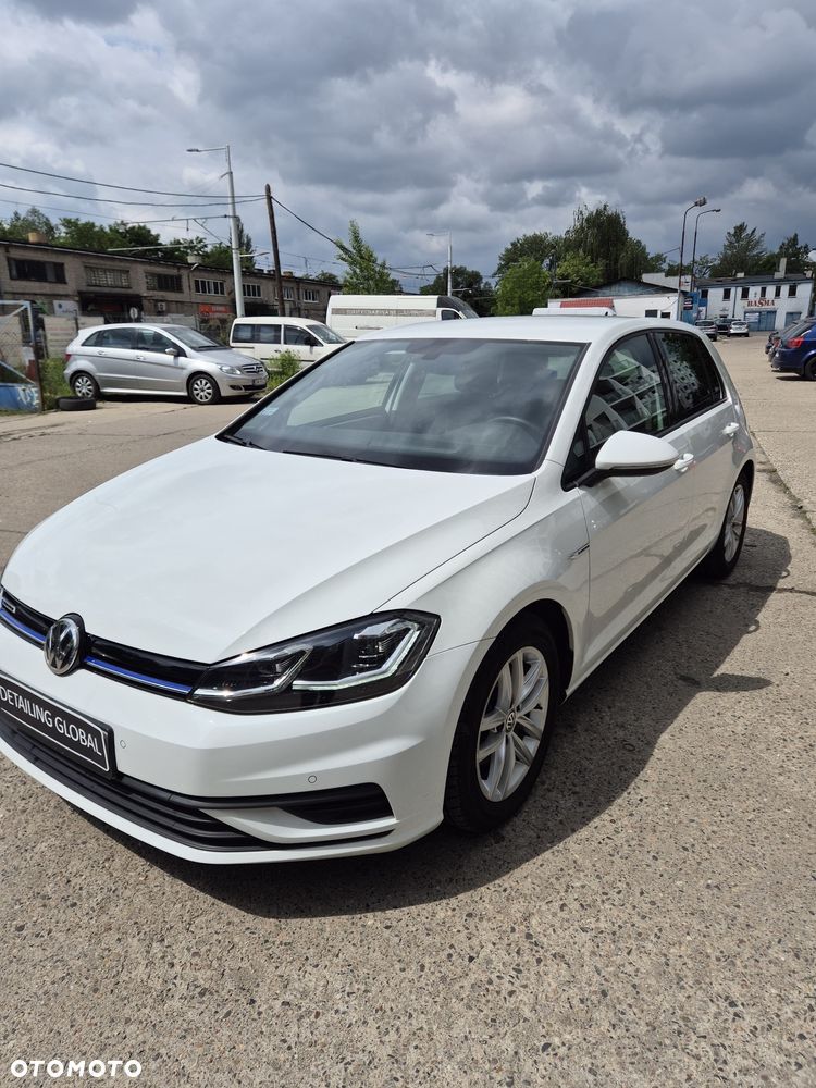 Volkswagen Golf 1.5 TSI BMT Comfortline - 3