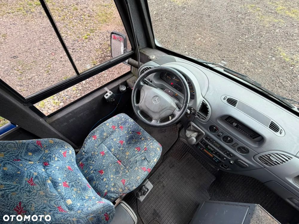 Mercedes-Benz Sprinter 616 - 23