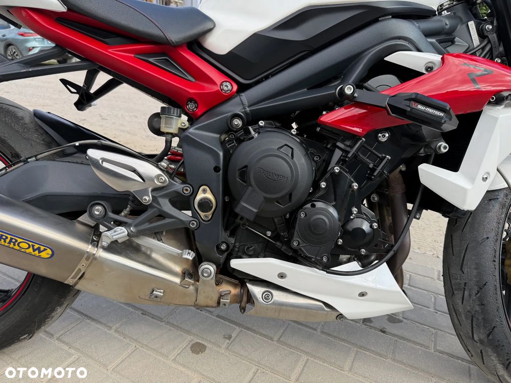 Triumph Street Triple - 6
