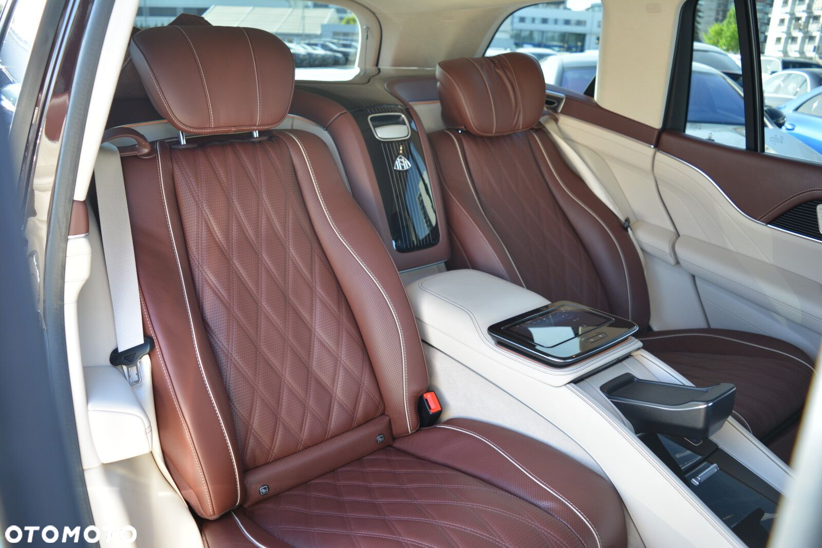 Mercedes-Benz GLS - 34