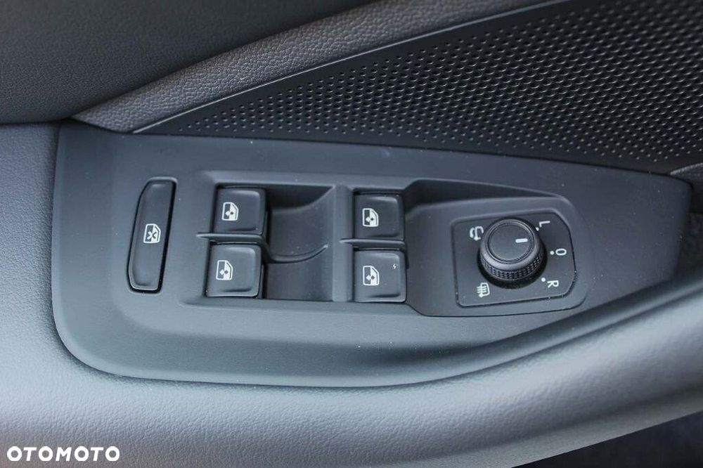 Volkswagen Passat - 22