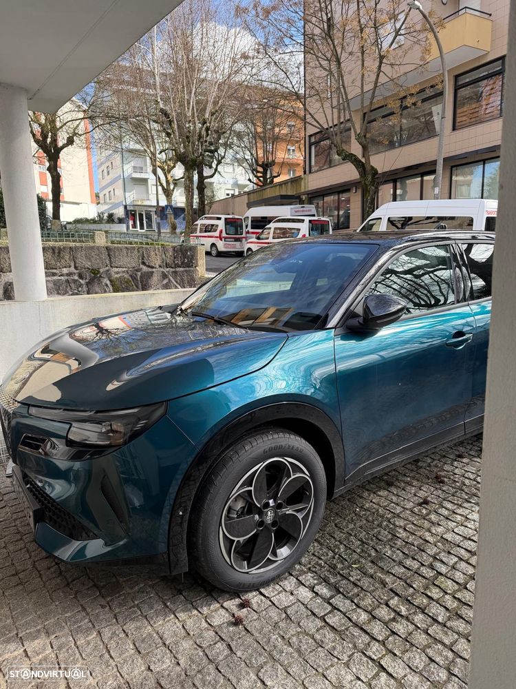 Alfa Romeo Junior 1.2 Ti Sport Speciale Q4 eDCT6 - 1