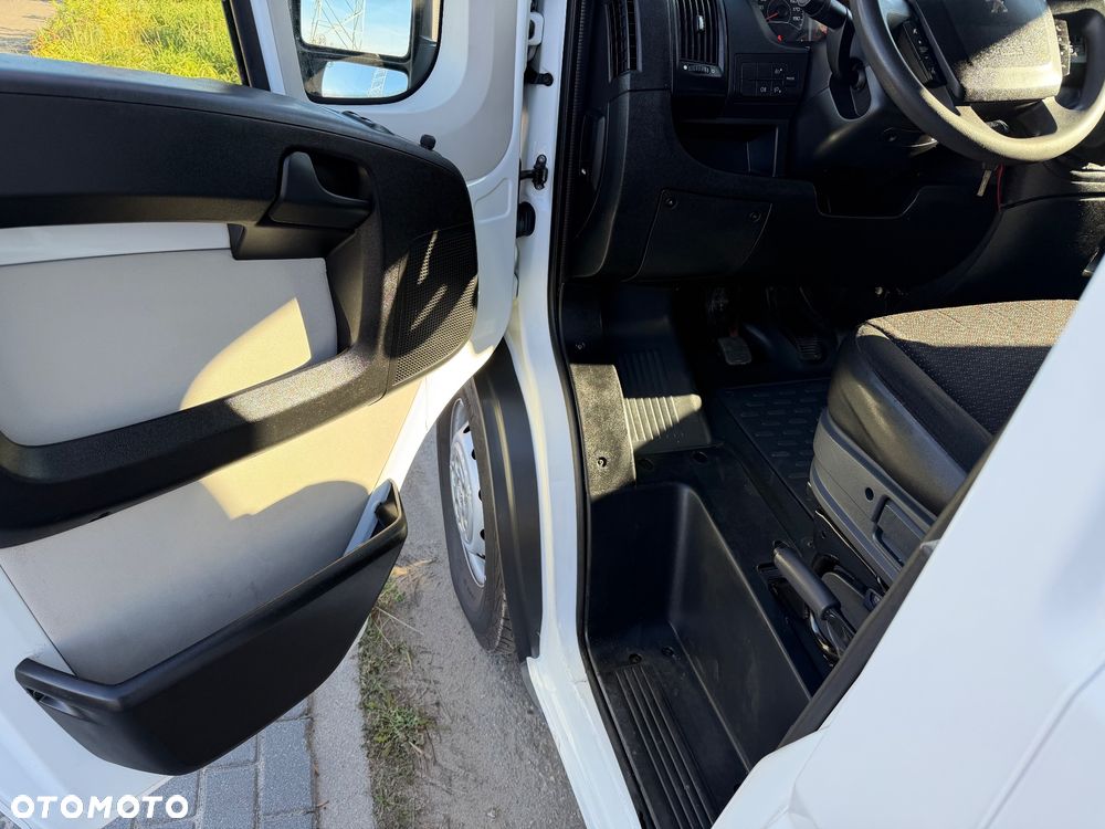 Peugeot BOXER - 13