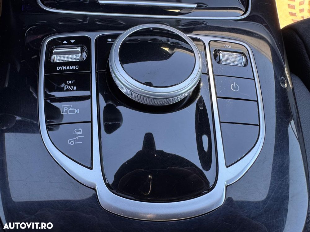 Mercedes-Benz E 300 Aut. - 28
