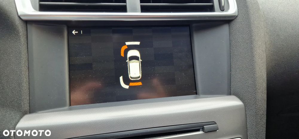 Citroën C4 PureTech 130 Stop&Start SHINE - 28