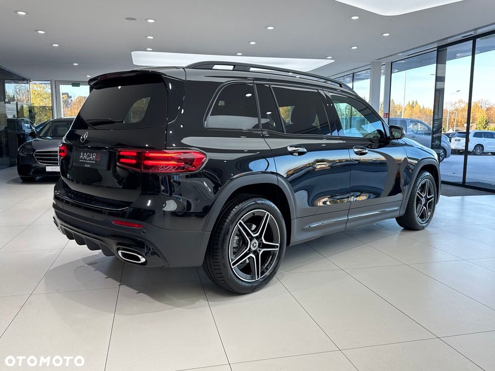 Mercedes-Benz GLB 200 AMG Line 7G-DCT - 5