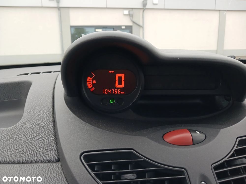 Renault Twingo 1.2 Authentique - 9