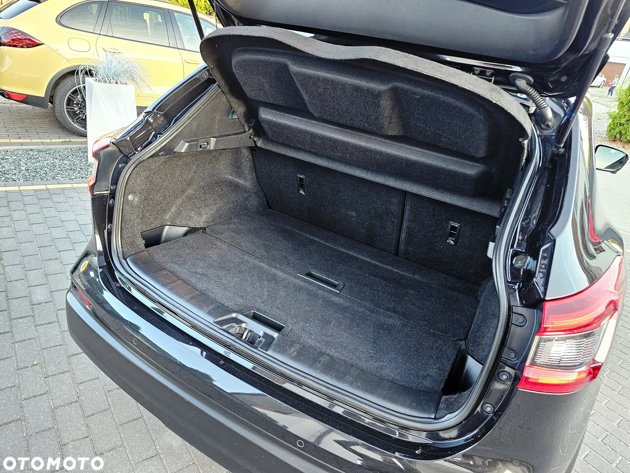 Nissan Qashqai 1.7 dCi TEKNA+ - 17
