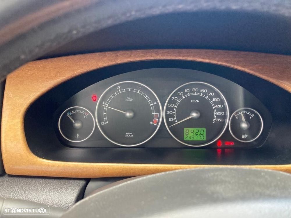 Jaguar X-Type SW 2.0 D Executive - 13