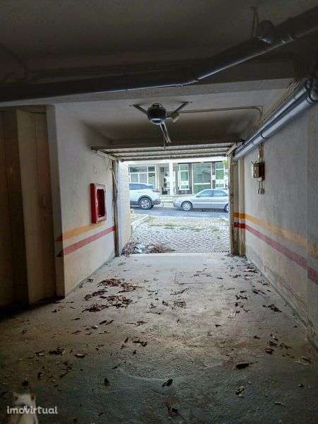 Garagem fechada Charneca da Caparica - Grande imagem: 5/6