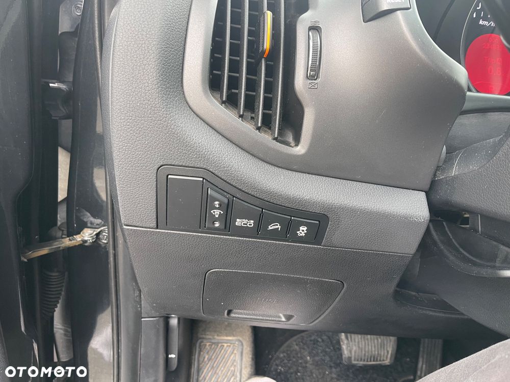 Kia Sportage 2.0 CRDI 184 4WD Automatik Fifa World Cup Edition - 15