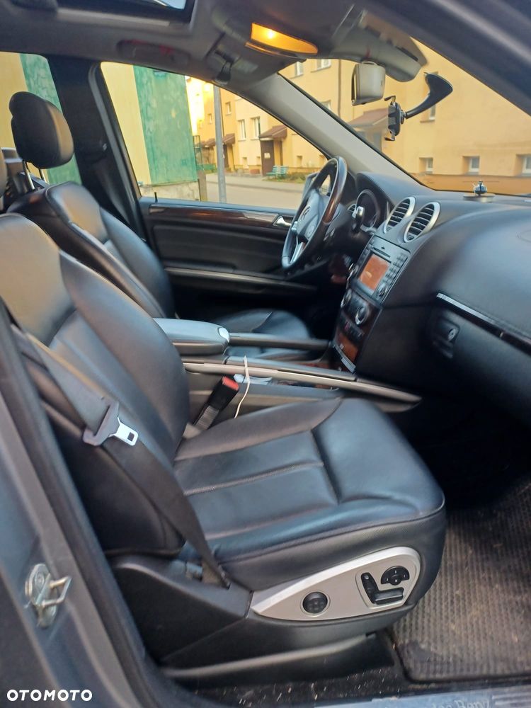 Mercedes-Benz GL 450 4Matic 7G-TRONIC Grand Edition - 8