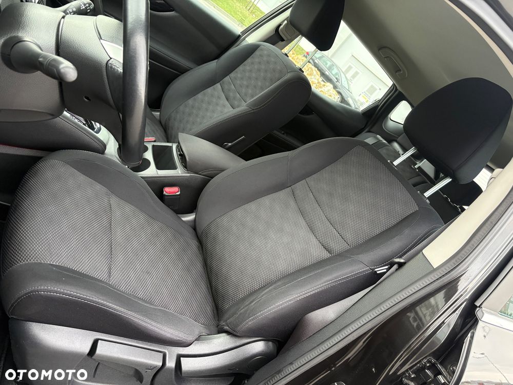 Nissan Qashqai 1.6 DCi N-Connecta Xtronic EU6 - 16