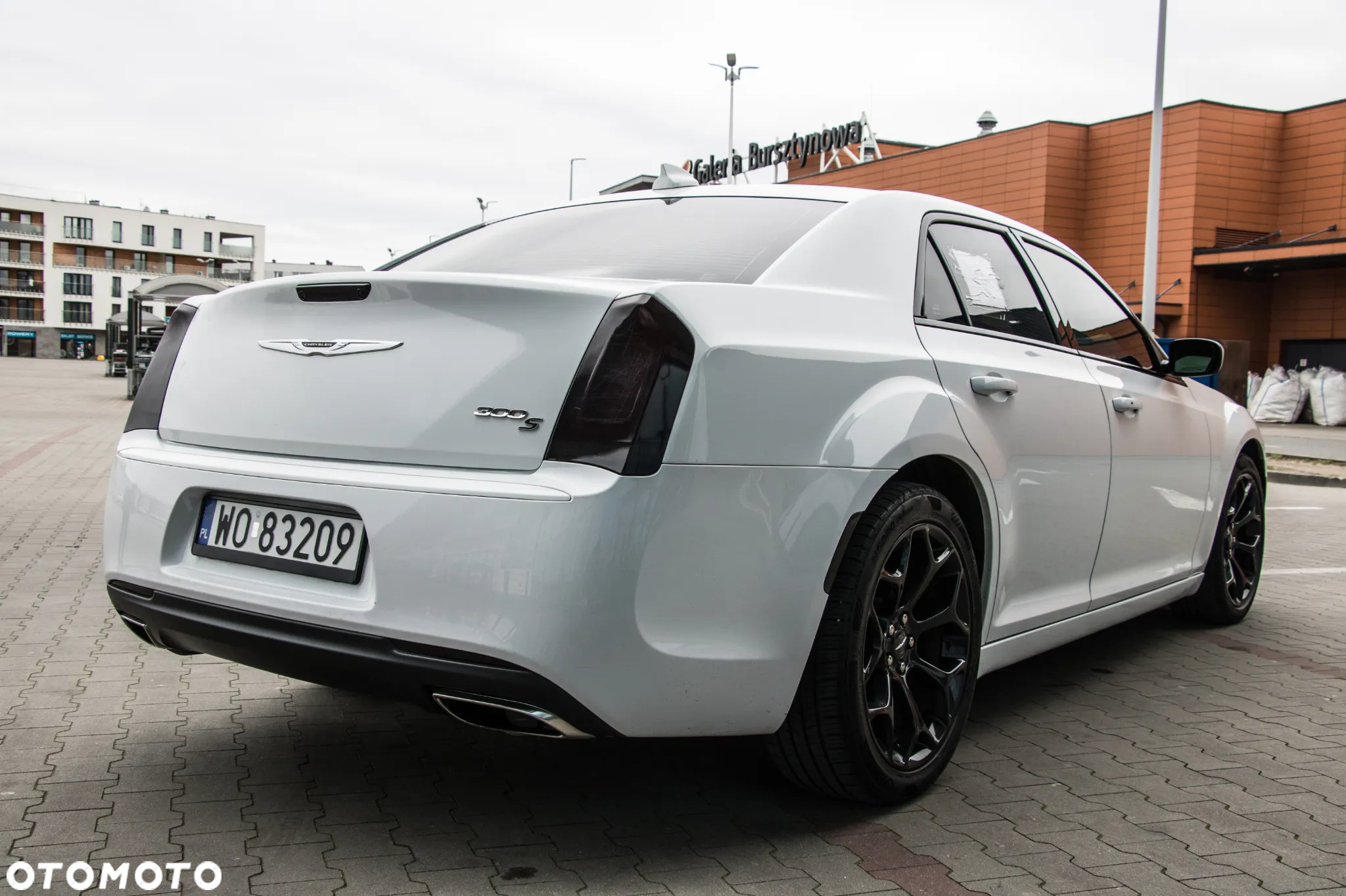 Chrysler 300s - 3