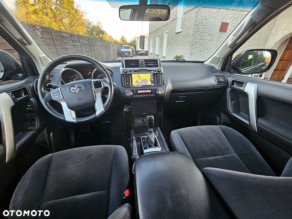 Toyota Land Cruiser - 9