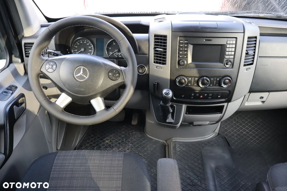 Mercedes-Benz Sprinter - 31