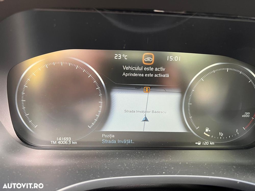 Volvo XC 60 - 12