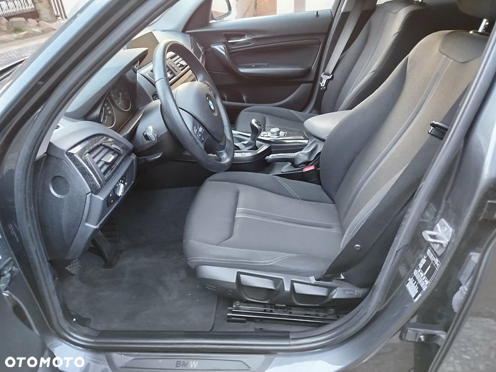 BMW Seria 1 118i Sport Line - 13