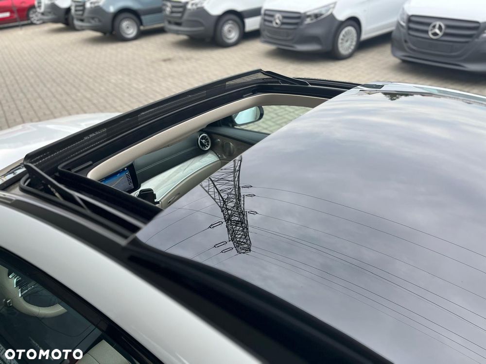 Mercedes-Benz Klasa E 200 4-Matic AMG - 28